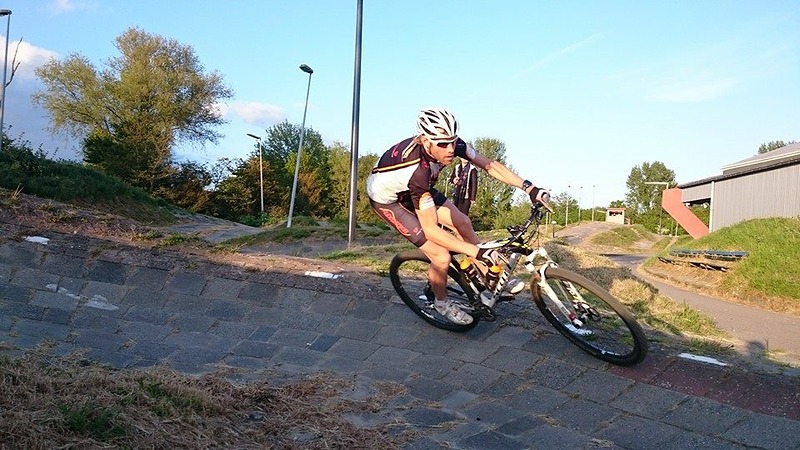 IJzersterke Teer wint 7e MTB Classic