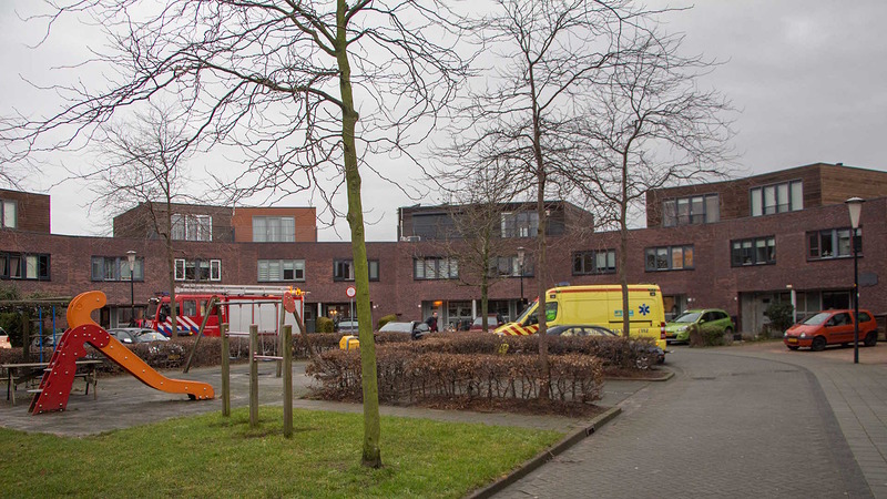 Vlam in de pan op Kea Boumanland, bewoonster licht gewond
