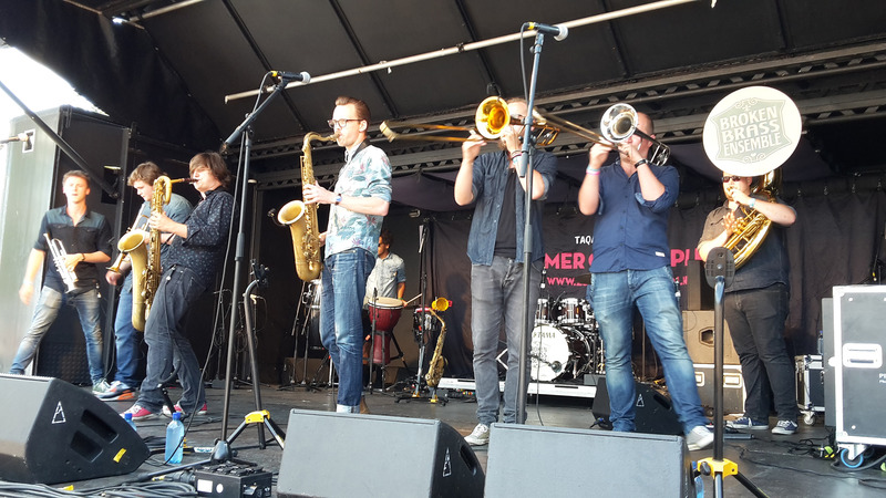 Zonnig en multicultureel feestje tijdens Zomer op het Plein