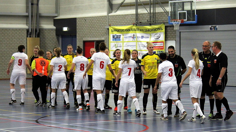 Zaalvoetbalvrouwen Reiger Boys behalen belangrijke zege 