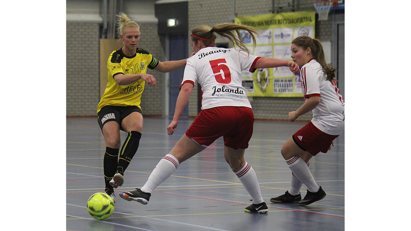Gelijkspel Reiger Boys-vrouwen illustratief voor seizoen
