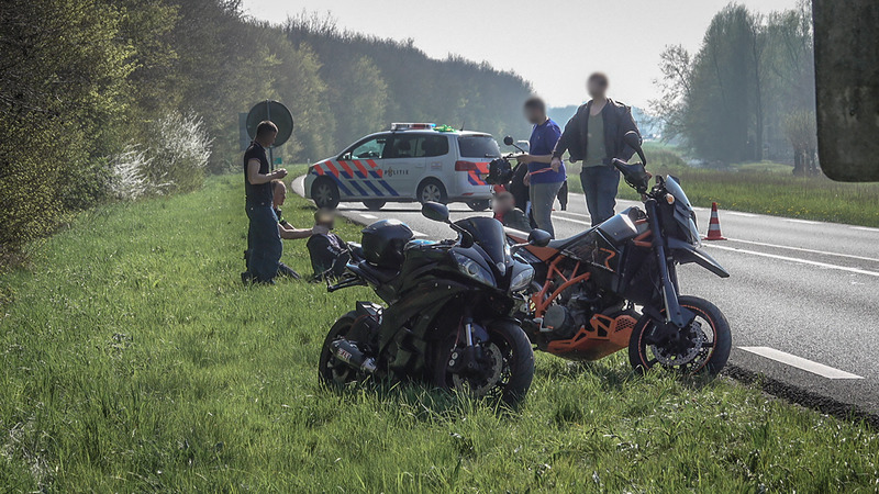 Motorrijder gewond na kop-staartbotsing op N9