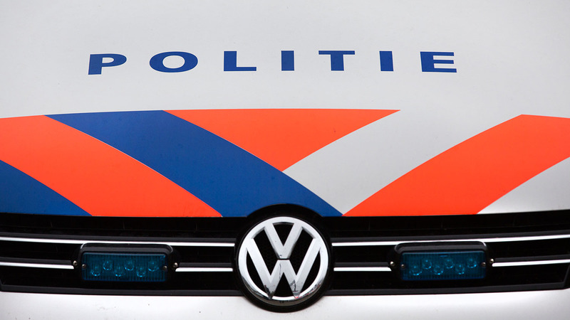 Automobiliste heeft geen rijbewijs, heeft fors teveel gedronken en geeft valse identiteit op