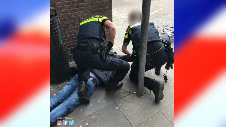 Met mes zwaaiende man opgepakt in De Mare