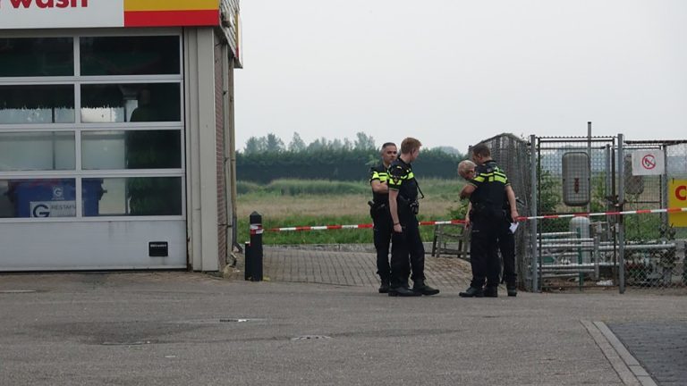 Lichaam vrouw gevonden in water Grafterbaan in Graft