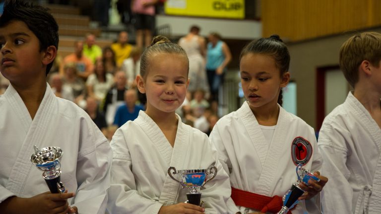Teams Funakoshi tweede en derde bij Funakoshi Cup