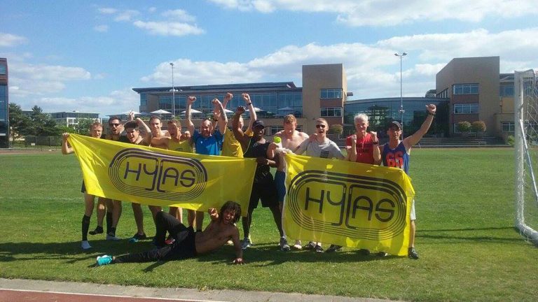 Hylas-mannen eenvoudig naar promotie/degradatiefinale