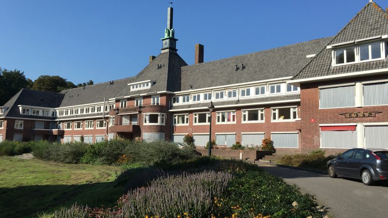 Adapt hekelt opnieuw handelen ziekenhuis en gemeente