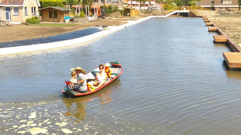 Langedijk ontwikkelt met water; varen bij De Tjalk