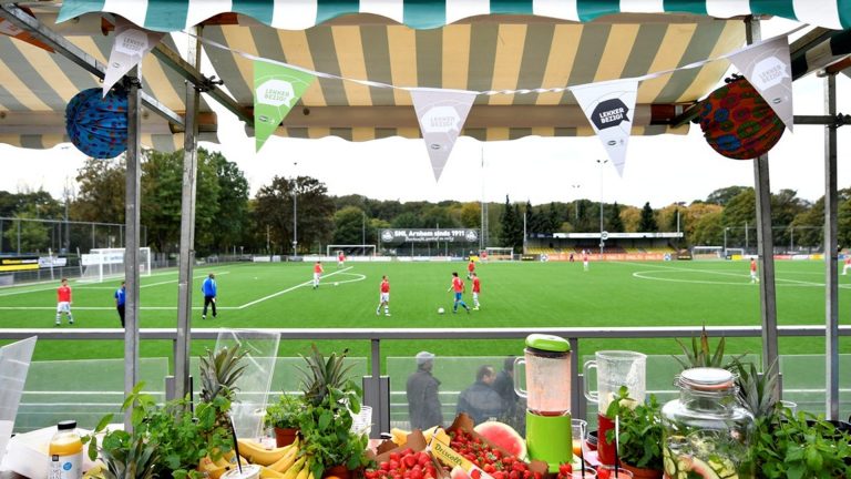 Feestelijke opening Gezonde Sportkantine bij Kolping Boys