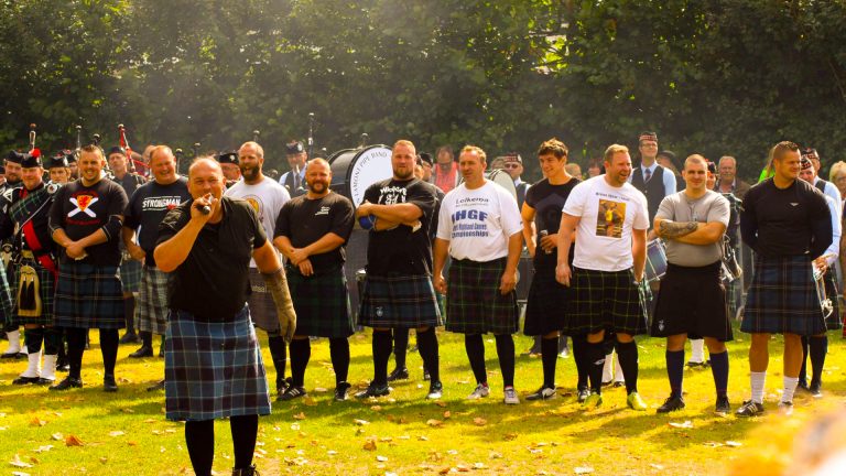 Highland Games en open wedstrijden Bierfustwerpen en kindersprint bij Hera ?