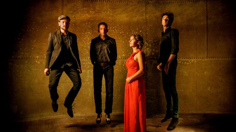 Dark Rosie treedt op in de Kooger Kerk ?