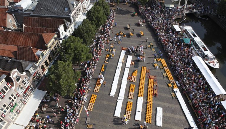 Zakkenrollers kaasmarkt krijgen celstraf