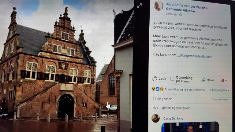 Kerstboom bij raadhuis De Rijp meteen weer verwijderd: bewoners stomverbaasd