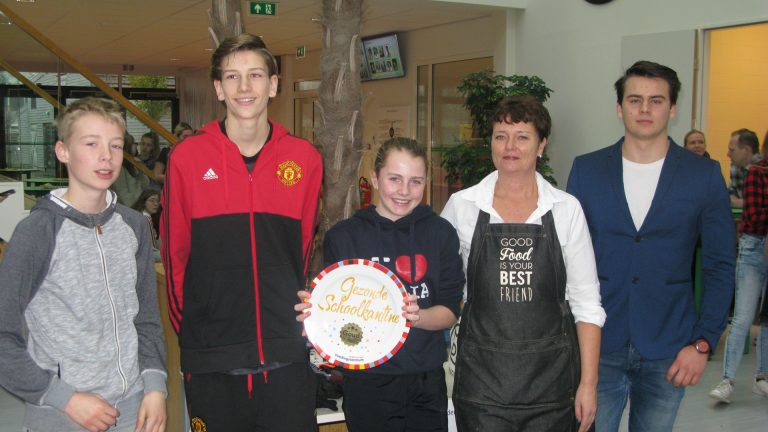 Gouden Schoolkantine Schaal uitgereikt op Clusius College Alkmaar