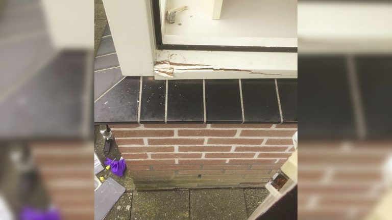 Politie zoekt getuigen van inbraak Lourens Bogtmanstraat in Oudkarspel
