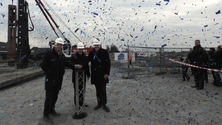 Feestelijke bouwstart project Wijdeveld in De Draai