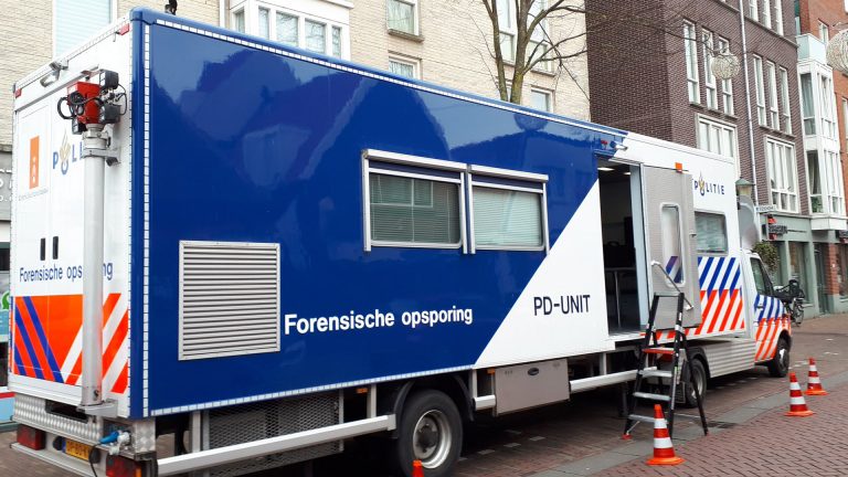 Bergenaar meldt zich bij politie A’dam na steekincident Limmerhoek