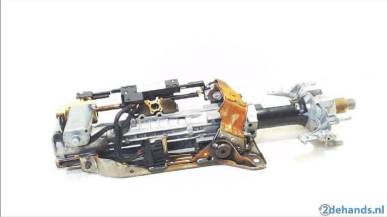 Stuurkolommen uit BMW’s in Sint Pancras en H’waard gestolen