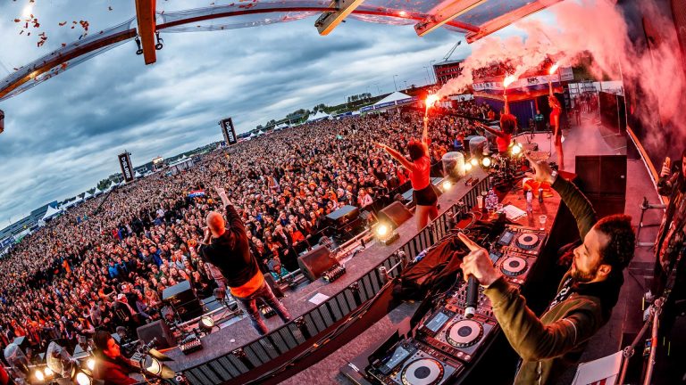 Alkmaar kleurt oranje tijdens koningsnacht en -dag ?