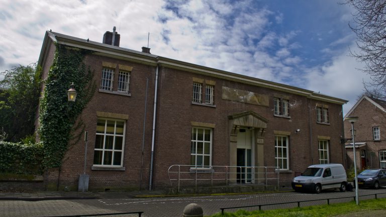 College verleent ondanks bezwaren vergunning voor Hotel in Schutterswei