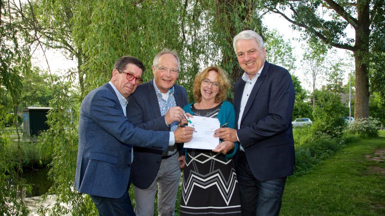 Bewoners en gemeente sluiten overeenkomst Groene Hart Oudorp