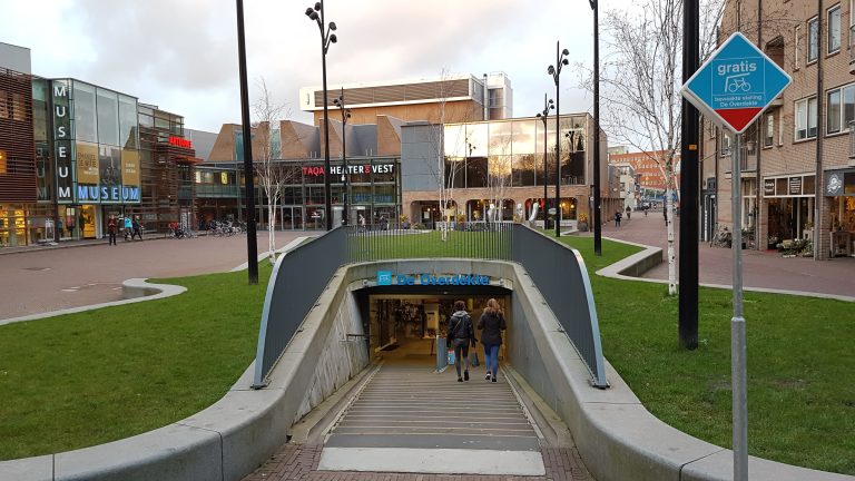 Zondag 18 juni boekenmarkt op Alkmaarse Canadaplein ?