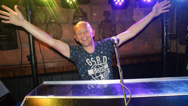 Kermis Oudkarspel groots gevierd door Feestcafé ’t Karrewiel ?