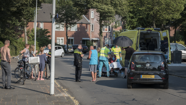 Fietser ligt na blackout ‘in de weg’