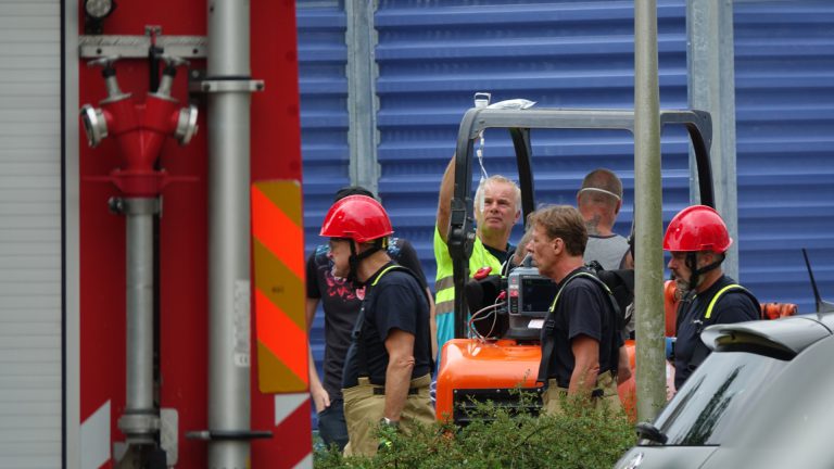 Man gewond tijdens beknelling in werktuigcabine
