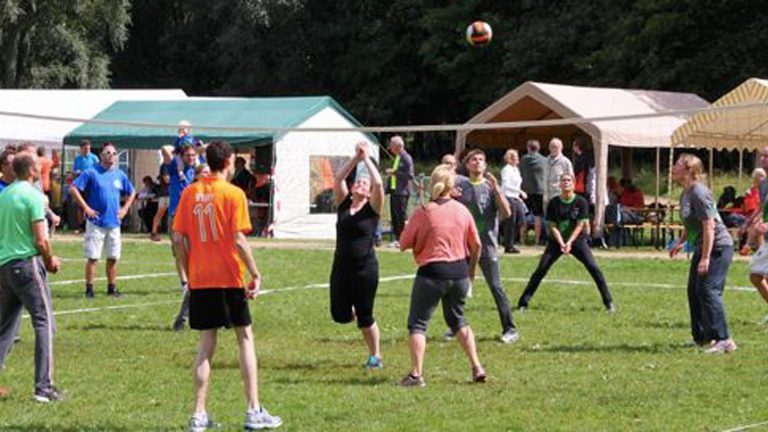 Volleybaltoernooi en The Memphis Project in Park De Oude Kwekerij ?