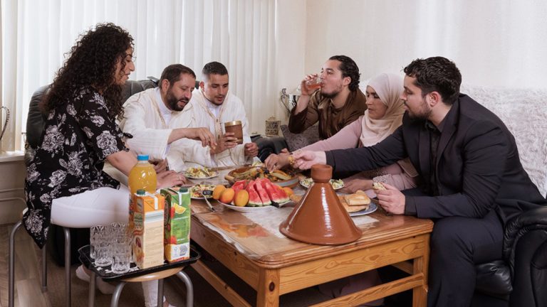 Foto-expo ‘De Wereld op je Bord’ in de Grote Kerk van Alkmaar