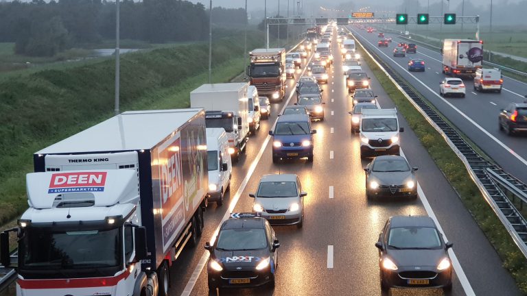 Ongeval op A9 zorgt voor flinke file richting Amsterdam