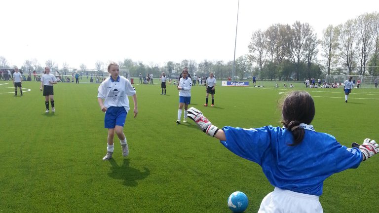 Meidenvoetbaldag bij VV Alkmaar in herfstvakantie ?