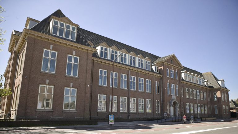 Tweede kunstquiz bij Kunstuitleen Alkmaar ?