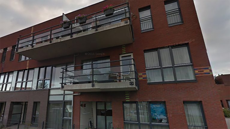 Gescheurde muren wooncomplex Dampkring Heerhugowaard worden opnieuw gemetseld