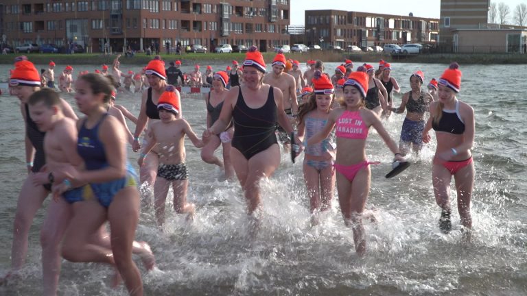 Toch weer Nieuwjaarsduik in Meer van Luna ?