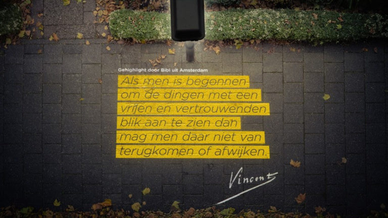 Briefcitaat van Van Gogh te lezen in Vincent van Goghlaan Alkmaar