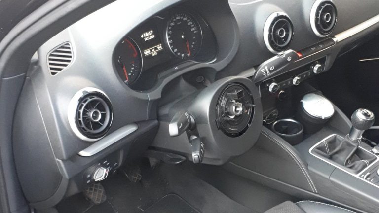 Politie Heerhugowaard krijgt meldingen van diefstal airbags