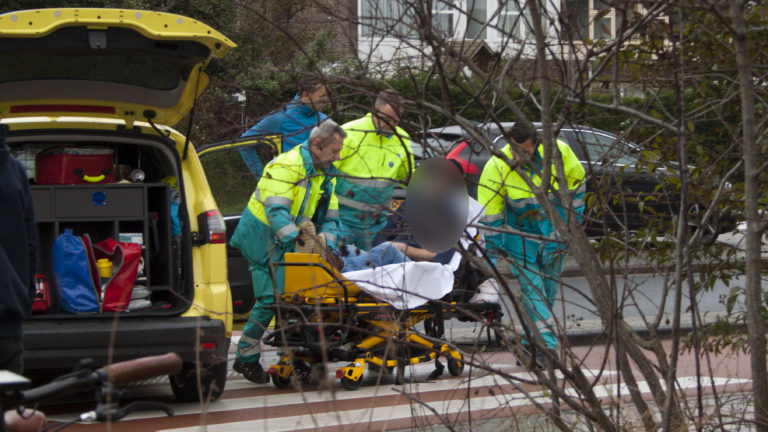 Fietser gewond bij aanrijding op rotonde Westtangent – Icaruslaan