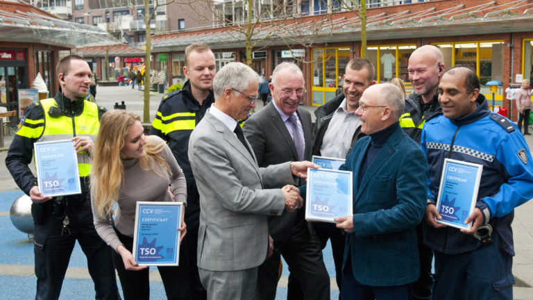 Winkelcentrum De Mare krijgt KVO thema-ster Overvallenpreventie