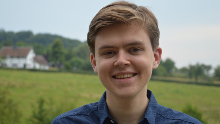 Alkmaarder Friso Ages verkozen tot vicepresident Young European Socialists