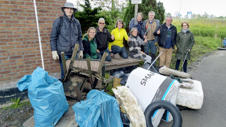 Eilandspolder weer van zwerfafval ontdaan