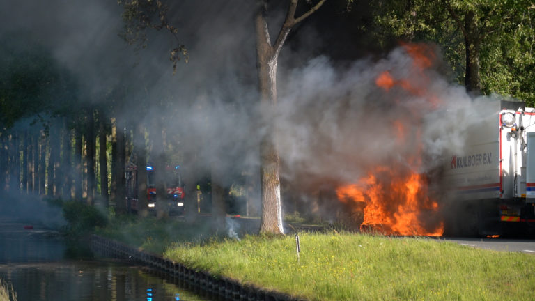 Alkmaarder rijdt op agent in en slaat op de vlucht