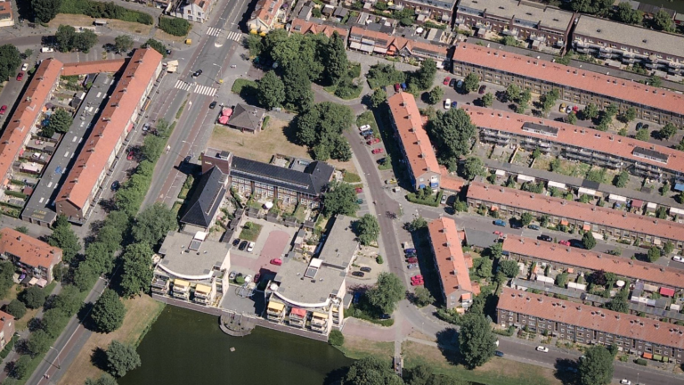 Voorlopig geen extra parkeerplaatsen Alkmaarse Spieghelbuurt