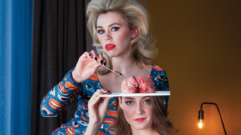 Zomer op het Plein met Matroesjka en Herman in een bakje Geitenkwark ?