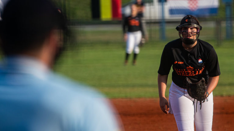 Oranjemeiden U16 prolongeren Europese titel met Alkmaarse softbalsters