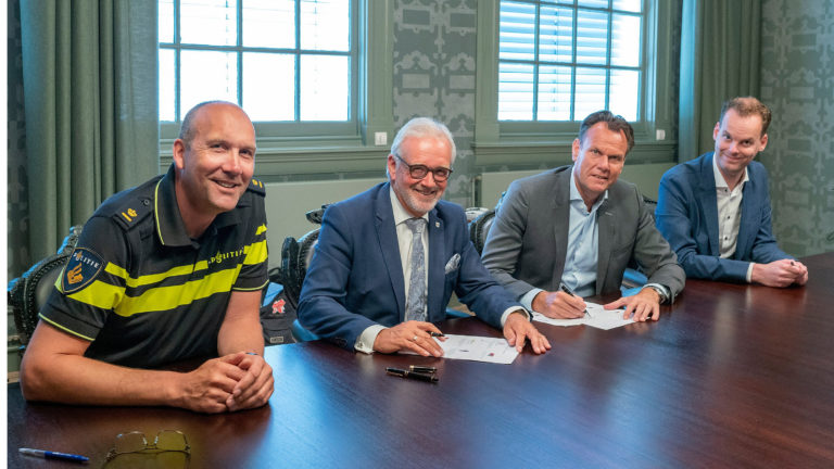 Meeste thuiswedstrijden van AZ straks zonder extra politie-inzet