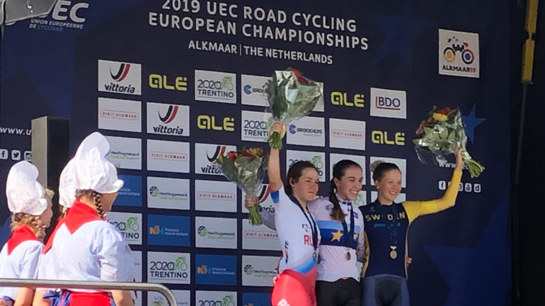 Eerste titel EK Wielrennen uitgereikt op Waagplein