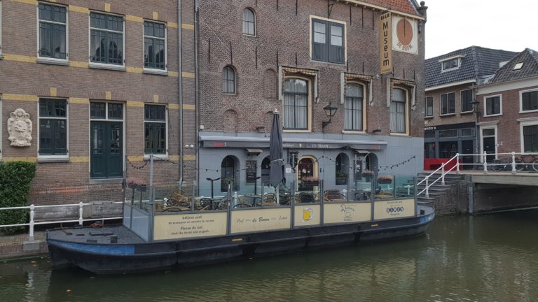 Nieuwe ontwerp voor grachtterras De Boom valt wel bij college in de smaak